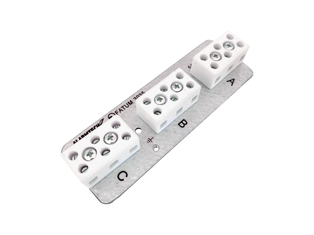 3035