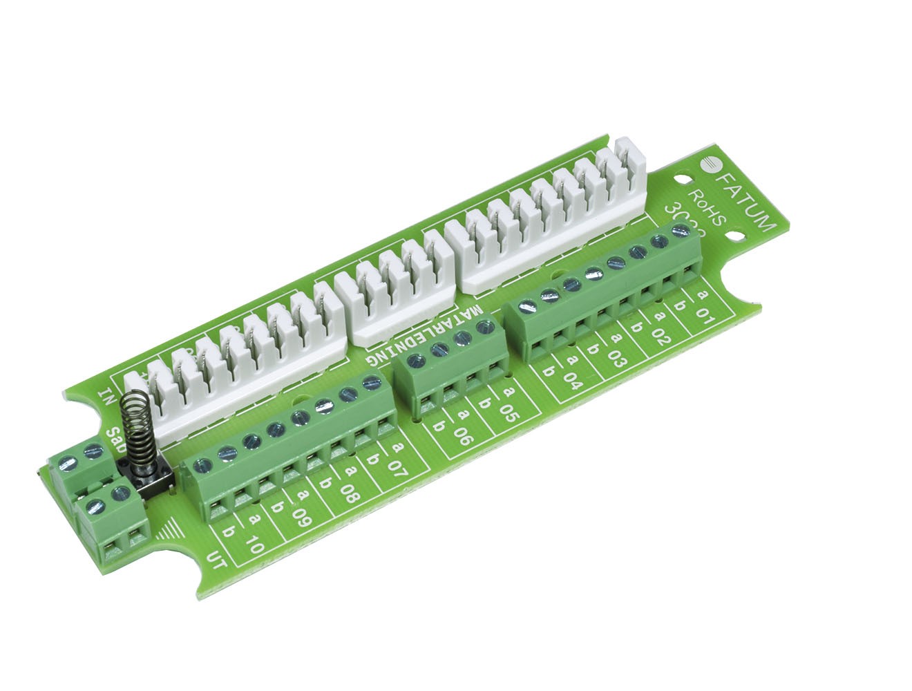 3022